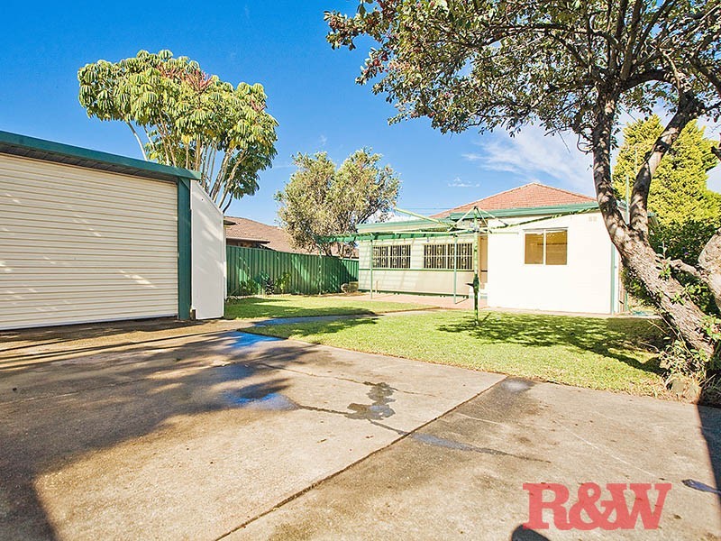 30 Kemp Street, Mortdale NSW 2223