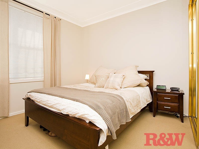 4 Peake Parade, Peakhurst NSW 2210