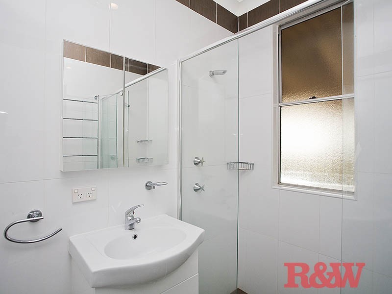 4 Peake Parade, Peakhurst NSW 2210