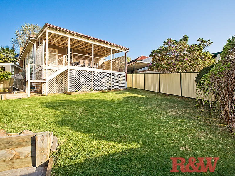 4 Peake Parade, Peakhurst NSW 2210