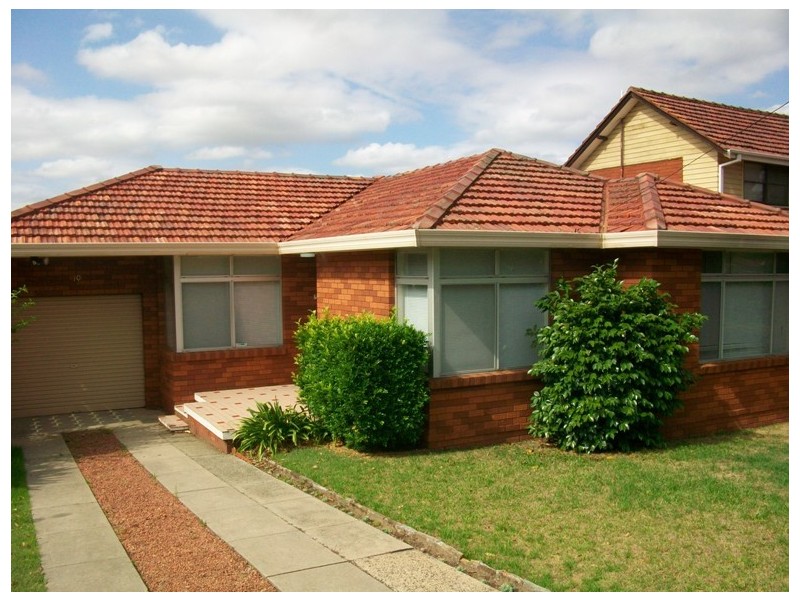 10 Rainbow Pde, Peakhurst Heights NSW 2210