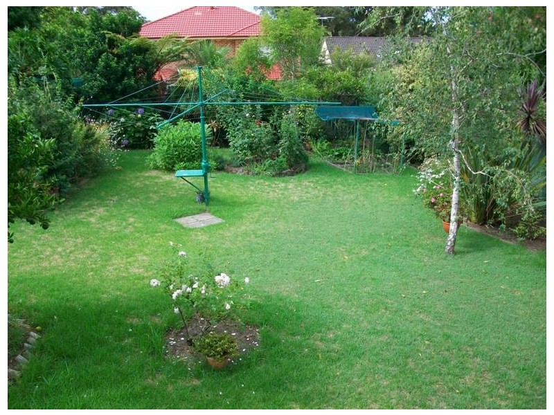 10 Rainbow Pde, Peakhurst Heights NSW 2210