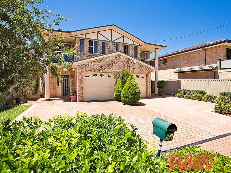 30b Park Street, Peakhurst NSW 2210