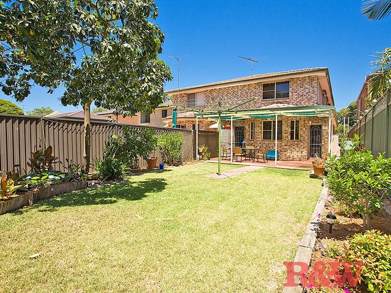 30b Park Street, Peakhurst NSW 2210
