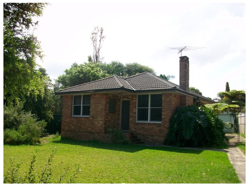 4 Hedley Street, Riverwood NSW 2210