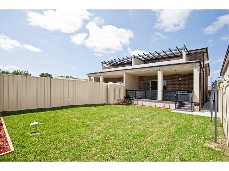 7a Earls Avenue, Riverwood NSW 2210