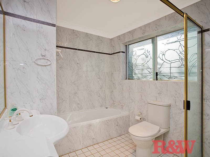 4b Woodcliff Parade, Lugarno NSW 2210