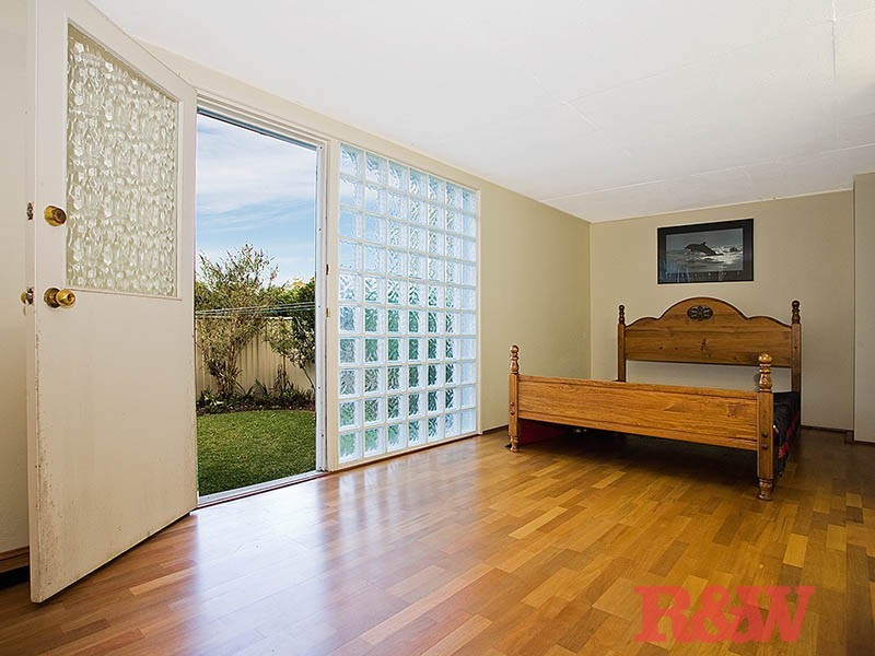 4b Woodcliff Parade, Lugarno NSW 2210