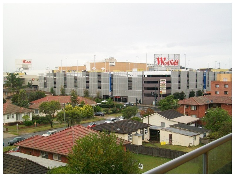 29/10-16 Castlereagh Street, Liverpool NSW 2170