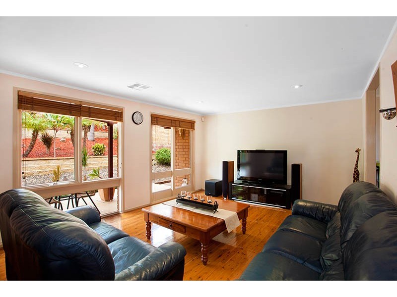 24 Vista Avenue, Peakhurst Heights NSW 2210