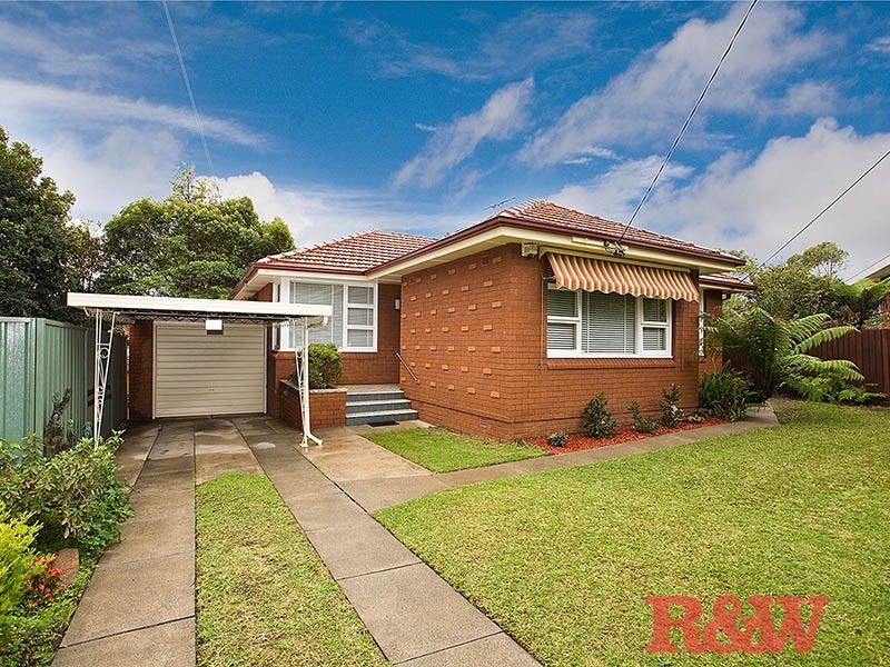 9 Waldo Crescent, Peakhurst NSW 2210