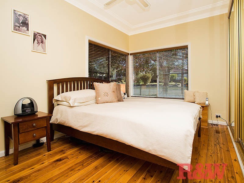 75 Baumans Road, Peakhurst NSW 2210