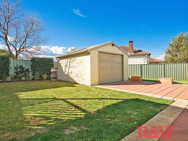 75 Baumans Road, Peakhurst NSW 2210