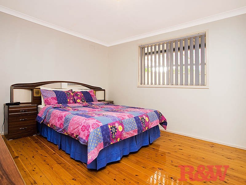 22 Central Road, Beverly Hills NSW 2209