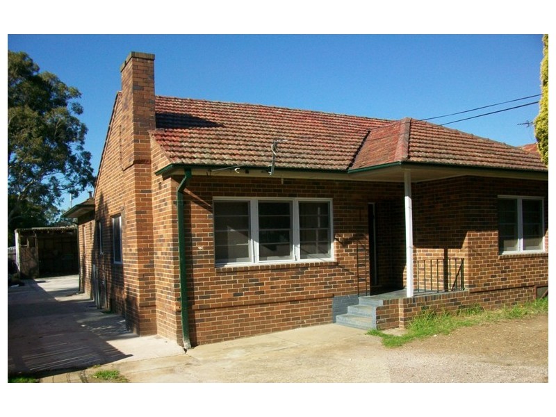 182 Bonds Road, Riverwood NSW 2210