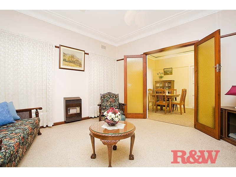 113 Baumans Road, Peakhurst NSW 2210