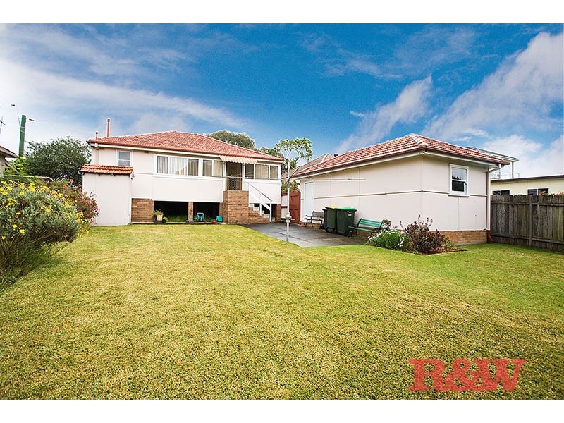 113 Baumans Road, Peakhurst NSW 2210