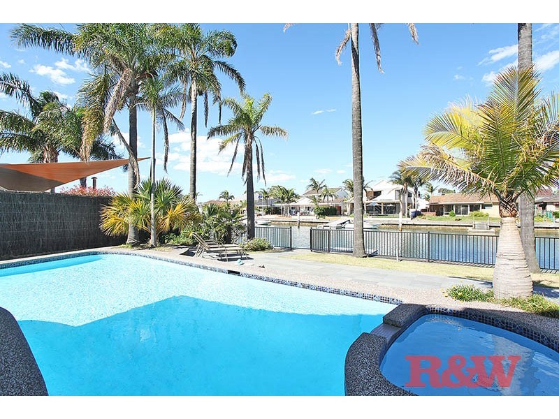 6 Goulburn Peninsula, Sylvania Waters NSW 2224