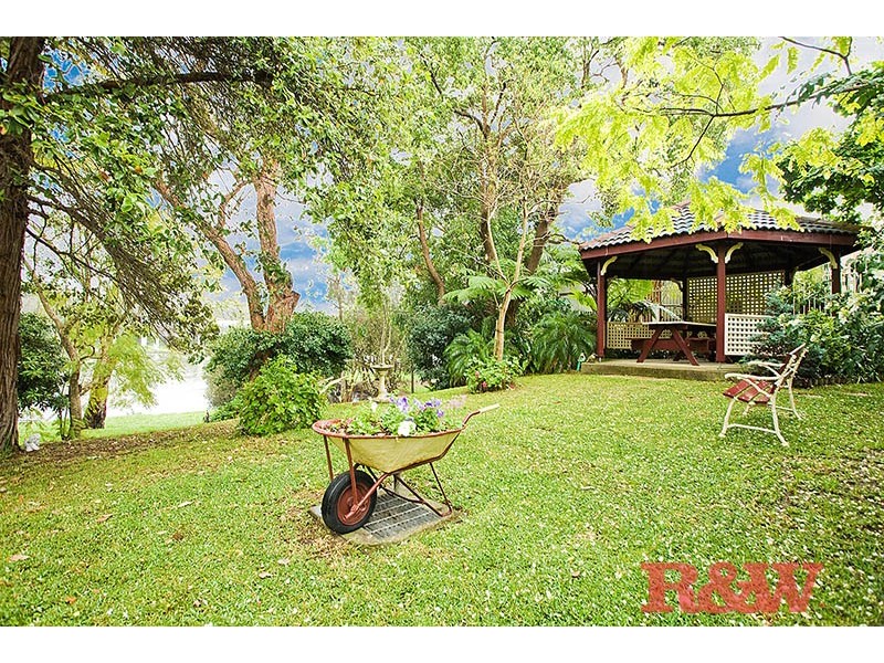 2/17 Elwin Street, Peakhurst NSW 2210