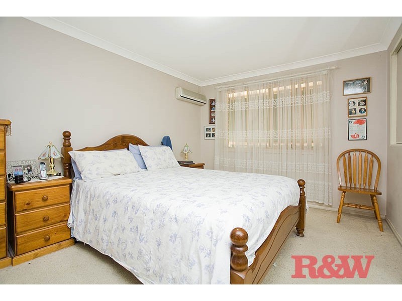 2/17 Elwin Street, Peakhurst NSW 2210