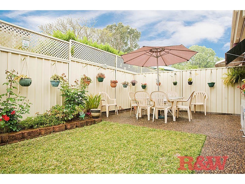 2/17 Elwin Street, Peakhurst NSW 2210