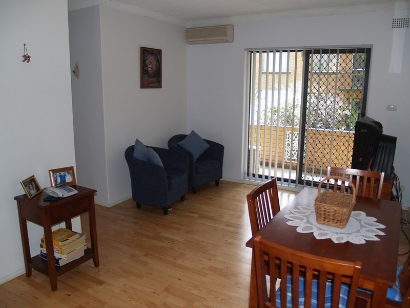 9/22 Macquarie Place, Mortdale NSW 2223