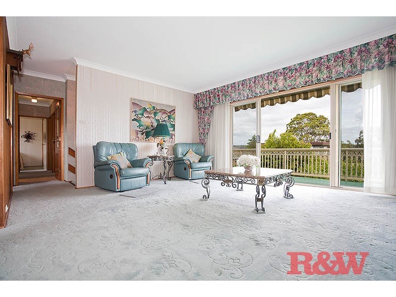 49 Allwood Crescent, Lugarno NSW 2210