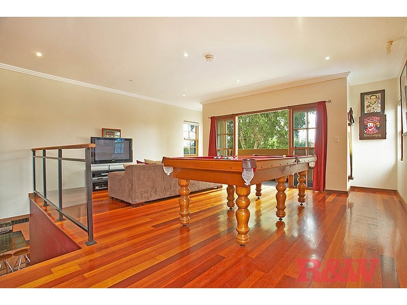 5 Monaro Avenue, Kingsgrove NSW 2208