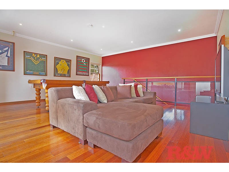 5 Monaro Avenue, Kingsgrove NSW 2208