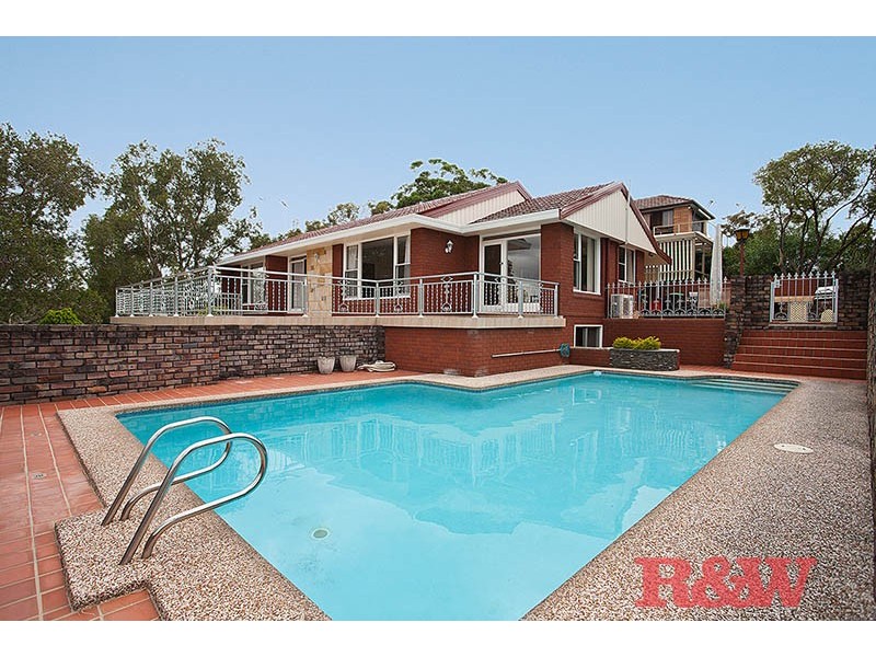 61 Lorraine Street, Peakhurst Heights NSW 2210