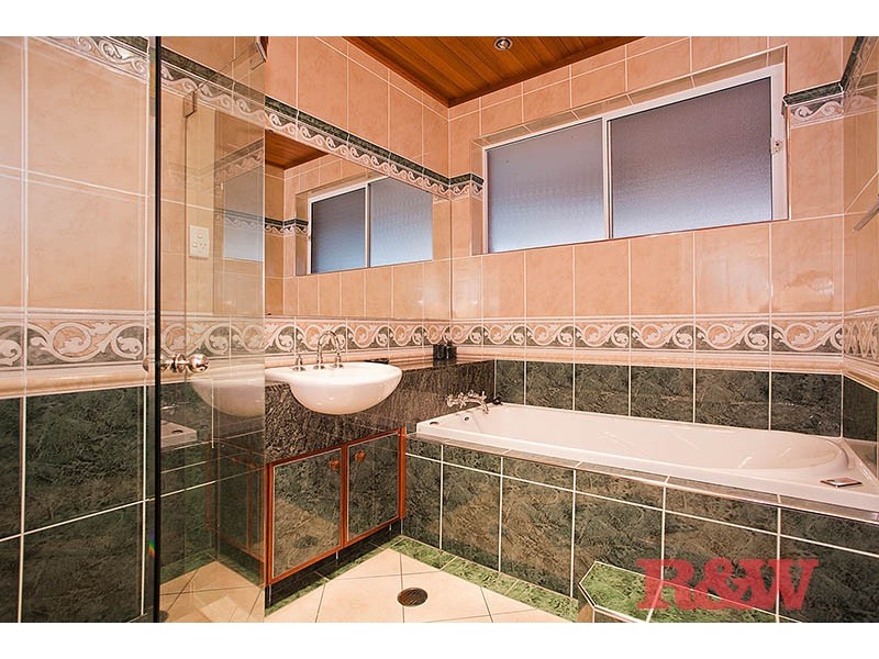 61 Lorraine Street, Peakhurst Heights NSW 2210