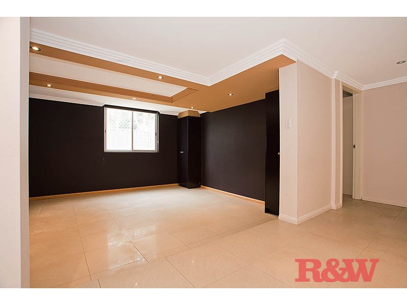 5 Tea Tree Place, Lugarno NSW 2210