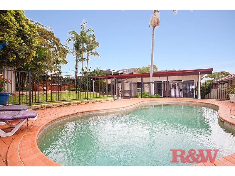 19 Vista Avenue, Peakhurst Heights NSW 2210