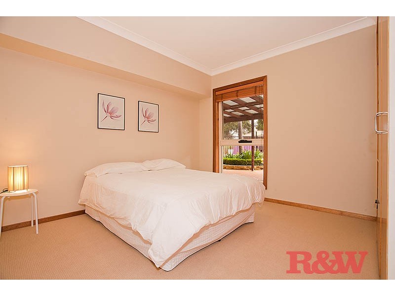 19 Vista Avenue, Peakhurst Heights NSW 2210