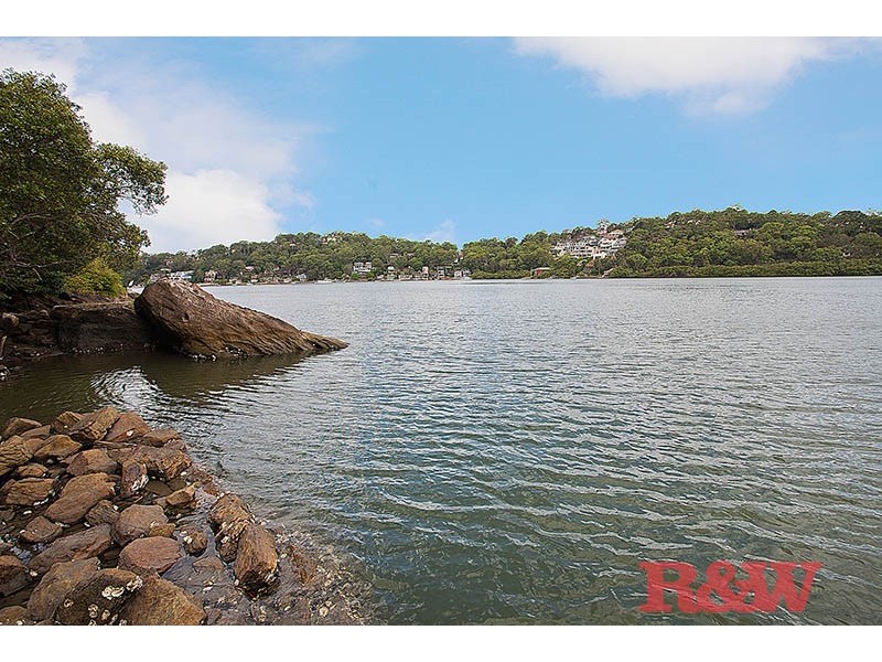 2 Tea Tree Place, Lugarno NSW 2210