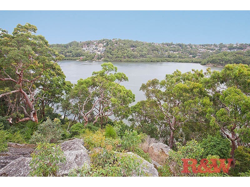 2 Tea Tree Place, Lugarno NSW 2210