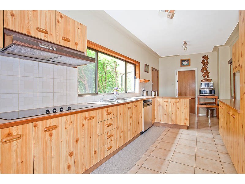 4 Thomson Avenue, Beverly Hills NSW 2209