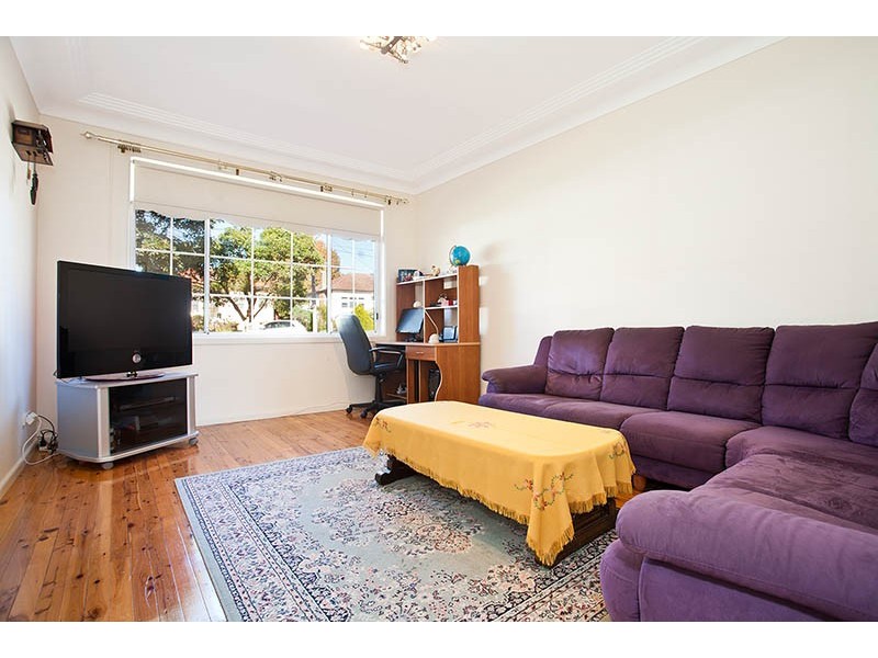 30 Orana Crescent, Peakhurst Heights NSW 2210