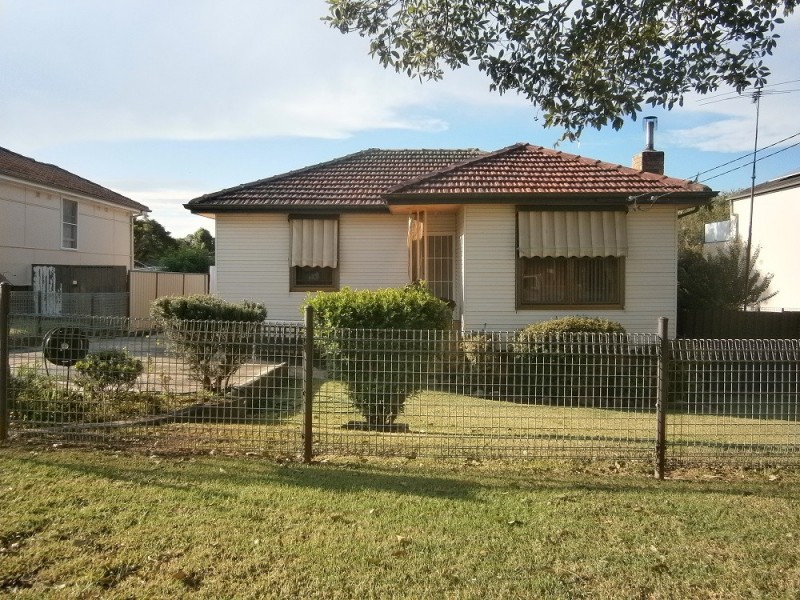 18 Gover Street, Peakhurst NSW 2210