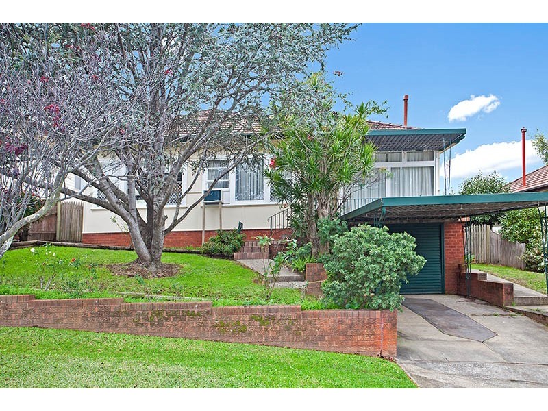 5 Forshaw Avenue, Peakhurst NSW 2210