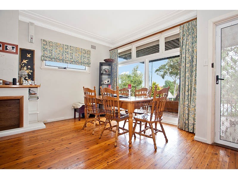 5 Forshaw Avenue, Peakhurst NSW 2210