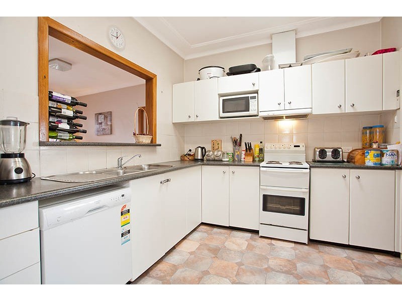 5 Forshaw Avenue, Peakhurst NSW 2210