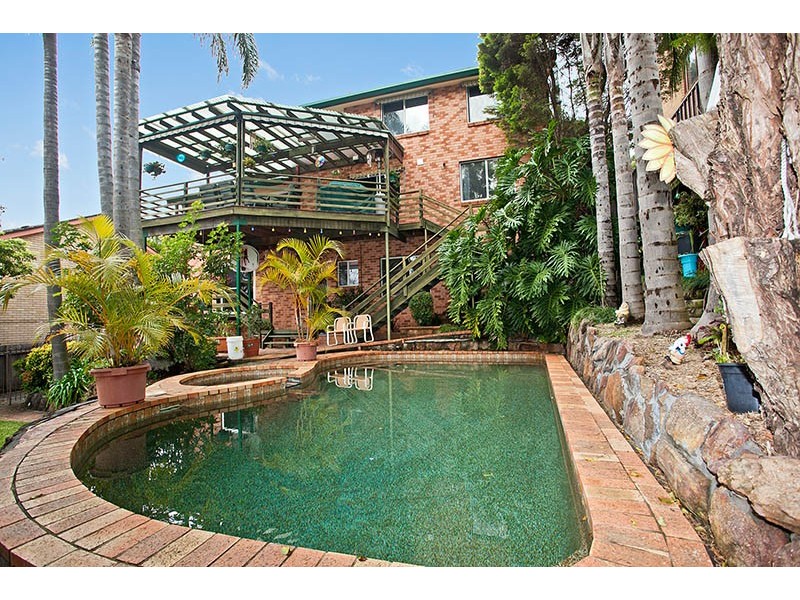 18 Maple Street, Lugarno NSW 2210