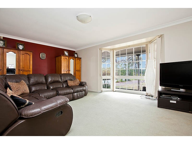 911 Henry Lawson Drive, Picnic Point NSW 2213