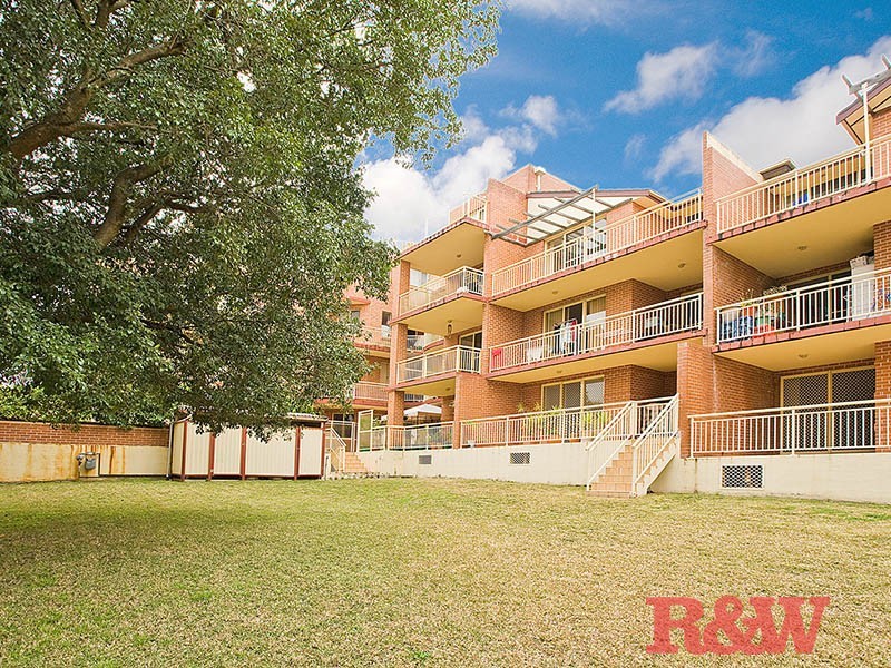 17/2-8 Short Road, Riverwood NSW 2210