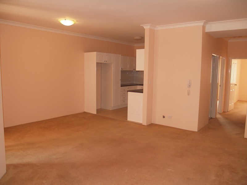 17/2-8 Short Road, Riverwood NSW 2210