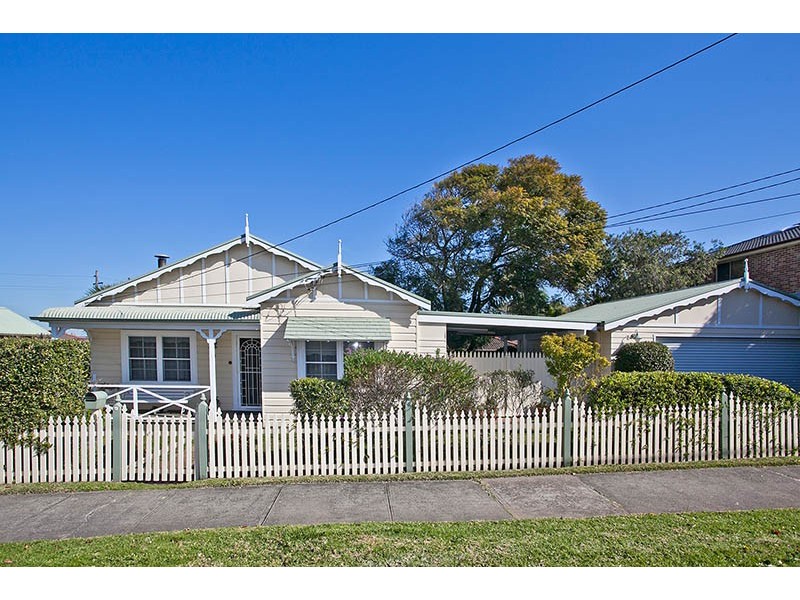 7 Queensbury Road, Penshurst NSW 2222
