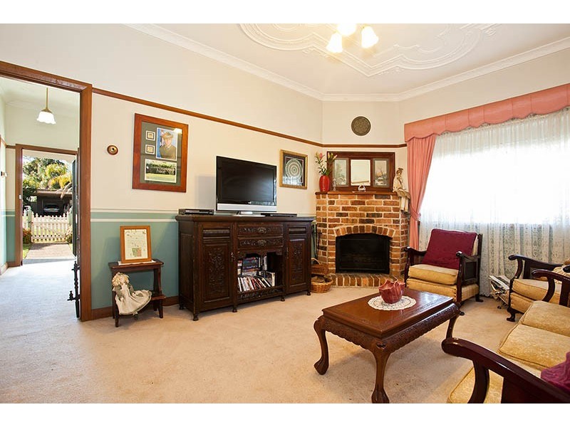 7 Queensbury Road, Penshurst NSW 2222