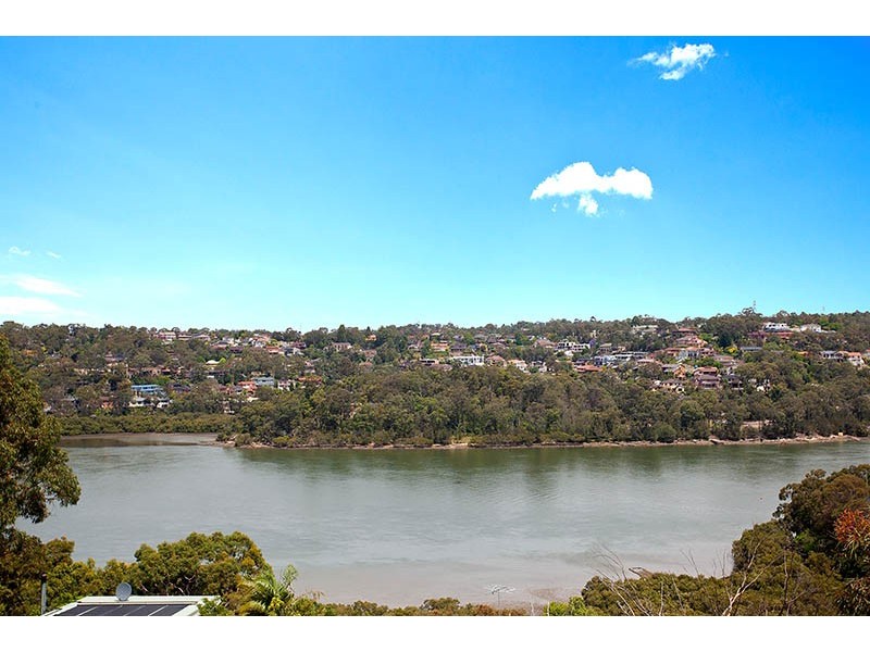 1 Woodlands Avenue, Lugarno NSW 2210