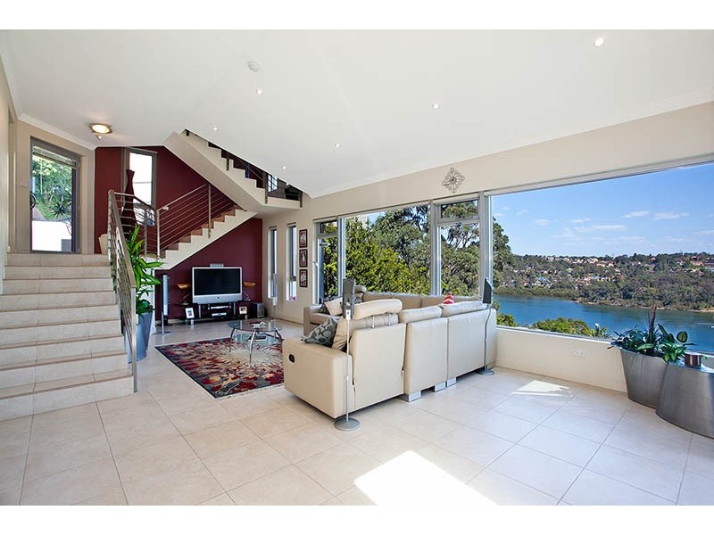 1 Woodlands Avenue, Lugarno NSW 2210